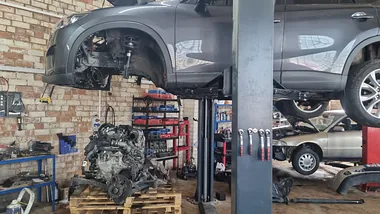Variklio keitimo darbai autoservise